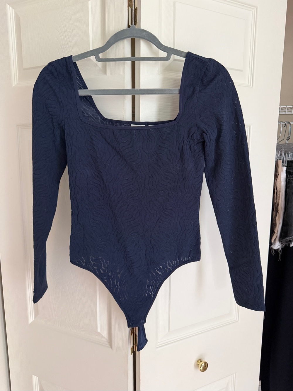 Aritzia BabatonNavy Textured Square-Neck Long-Sleeve Bodysuit